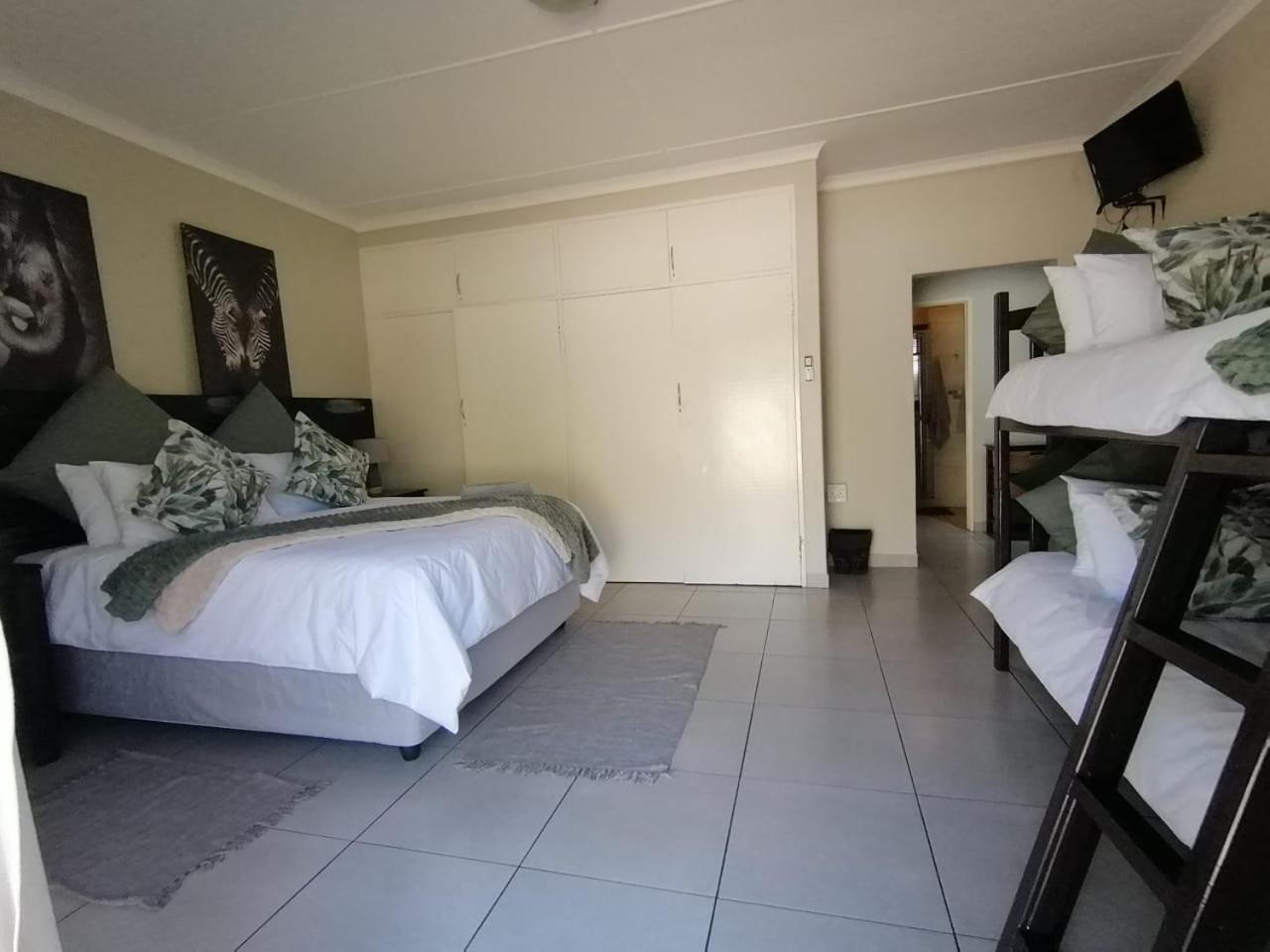 マレラネ Hhusha Hhusha Bed & Breakfast エクステリア 写真